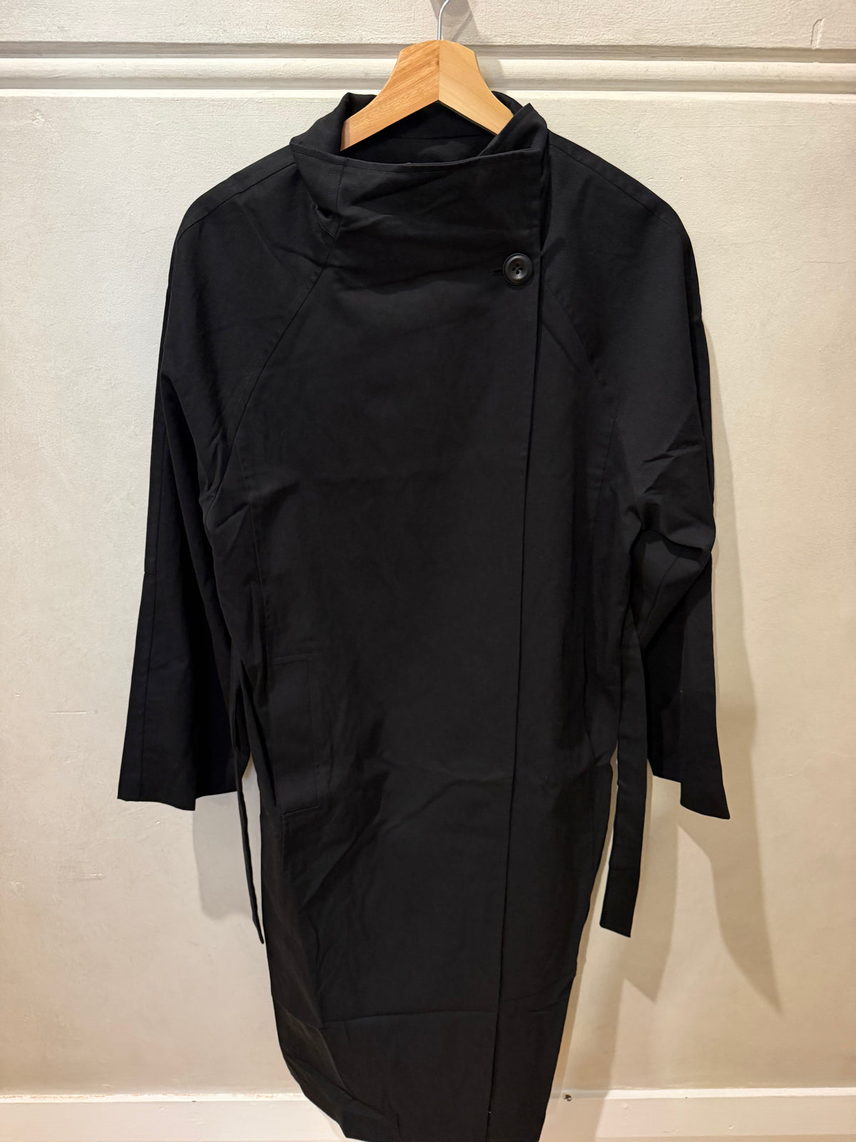 GDS | Drop Shoulder Trench Coat | Black