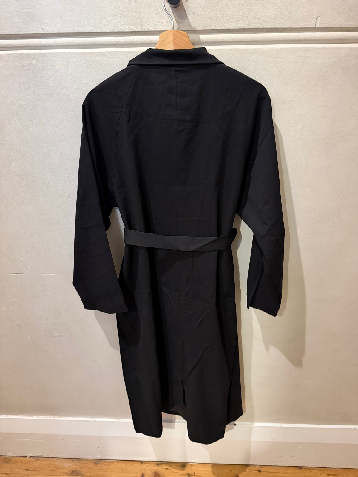 GDS | Drop Shoulder Trench Coat | Black
