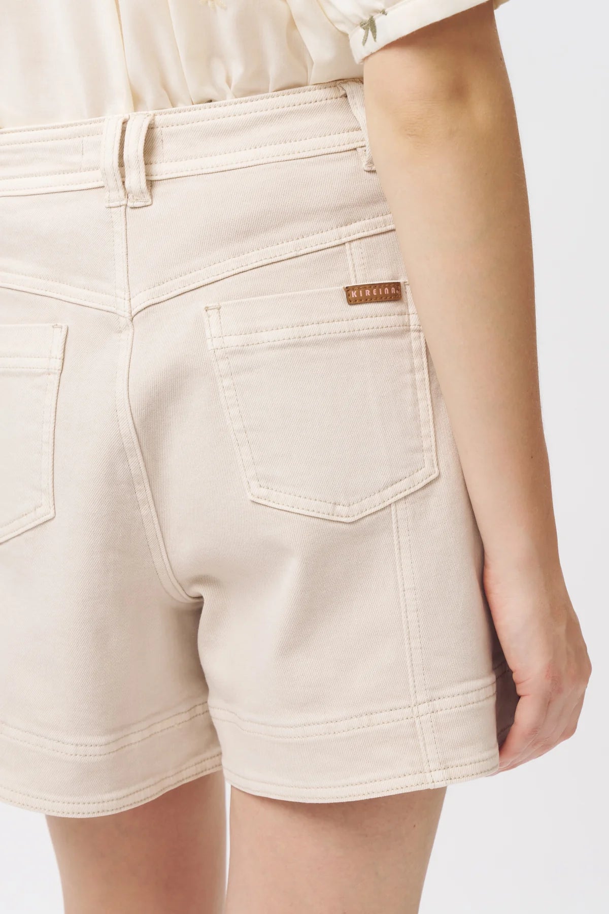 Kireina | Sydney Short | Sand