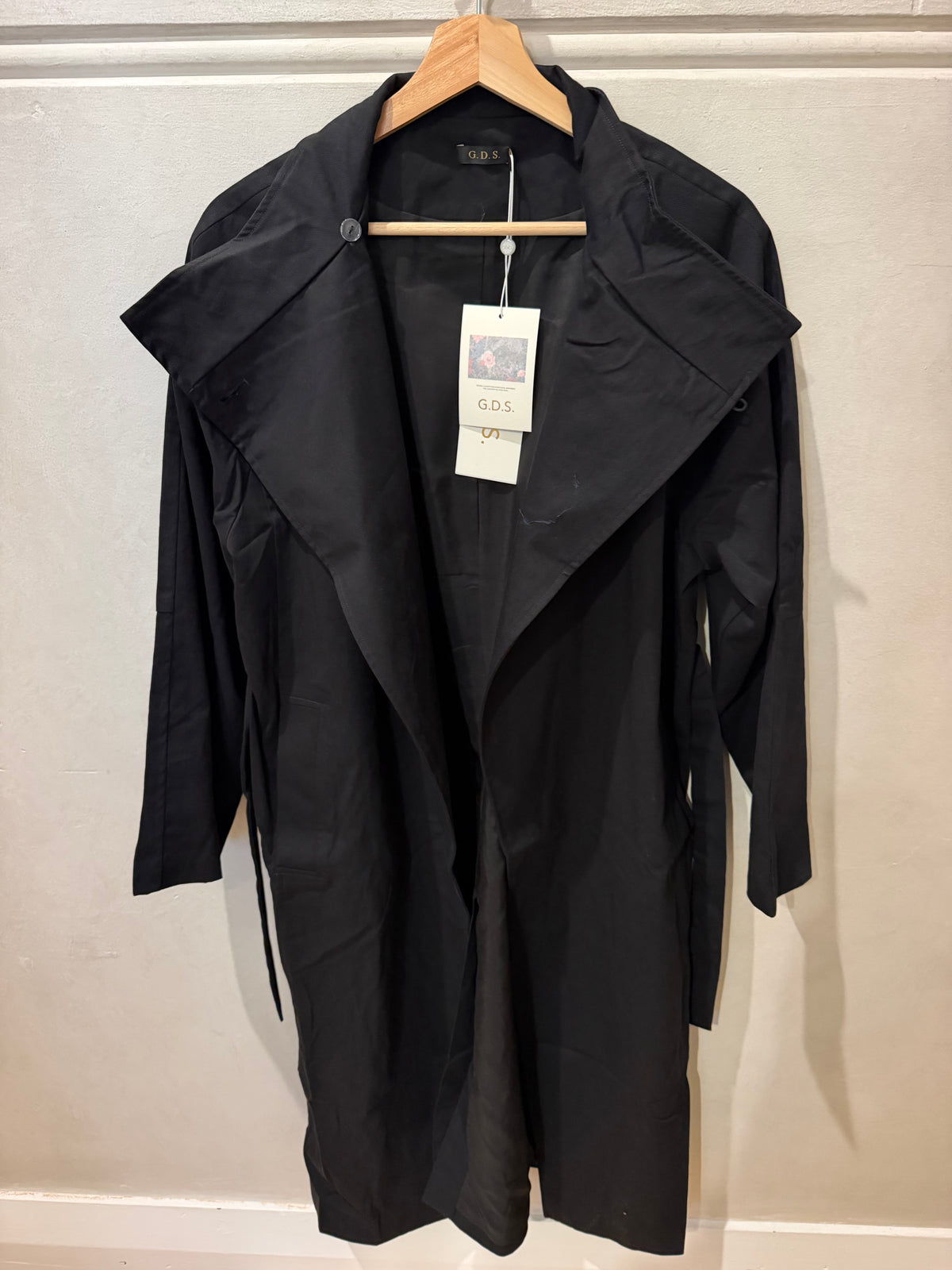 GDS | Drop Shoulder Trench Coat | Black