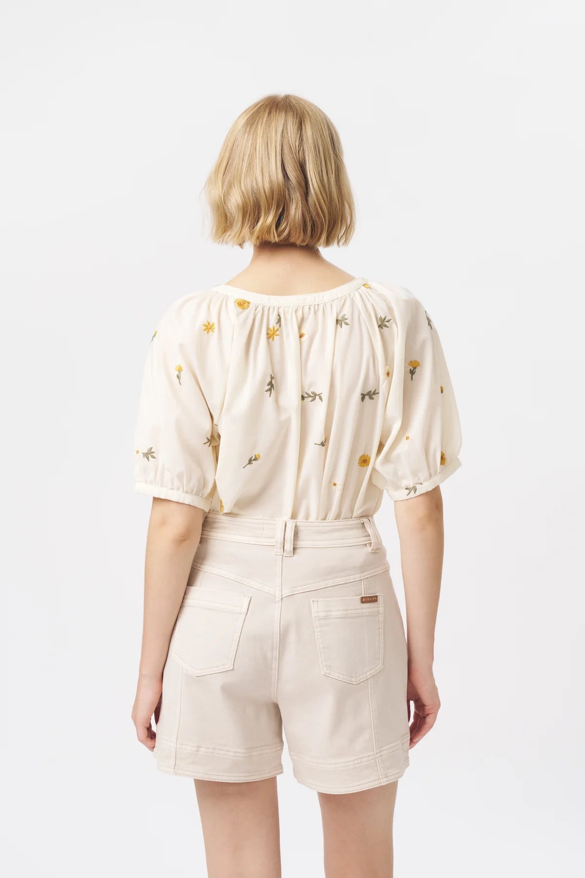 Kireina | Sydney Short | Sand
