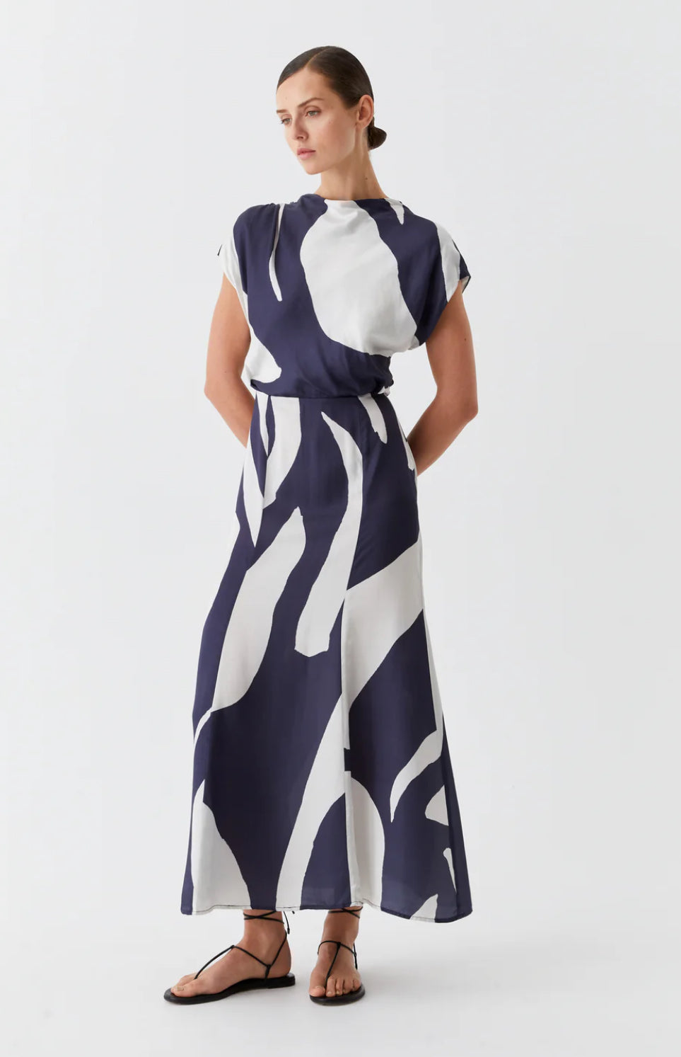 Morrison | Fredrika Dress | Print Navy/WhiteThe