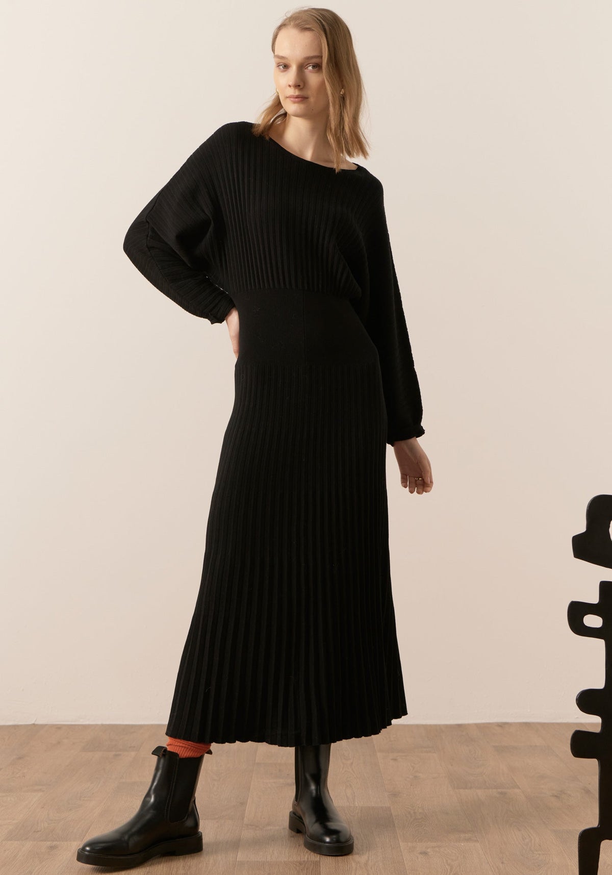 POL Clothing Sale | Gizelle Pleated Maxi Dress | Black