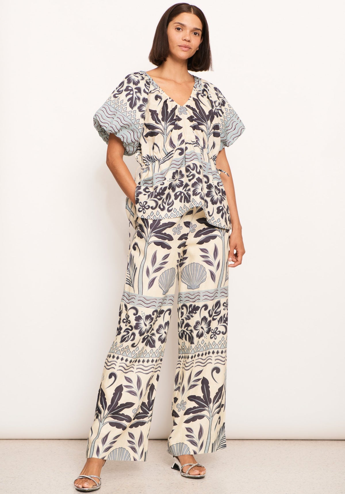 POL Clothing | Paradise Linen Pant | Paradise Palm Print