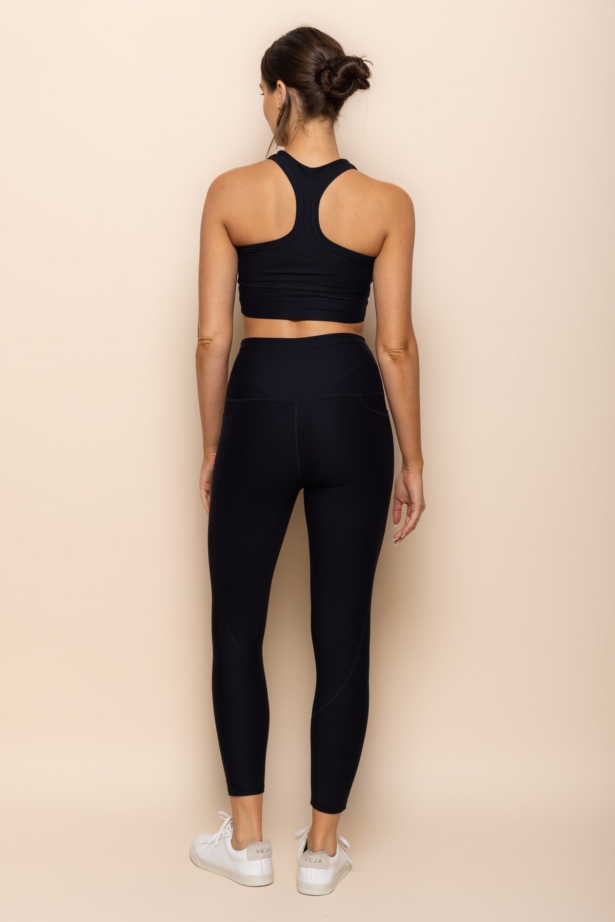 DK Active | Evolve 7/8 Tight | Black