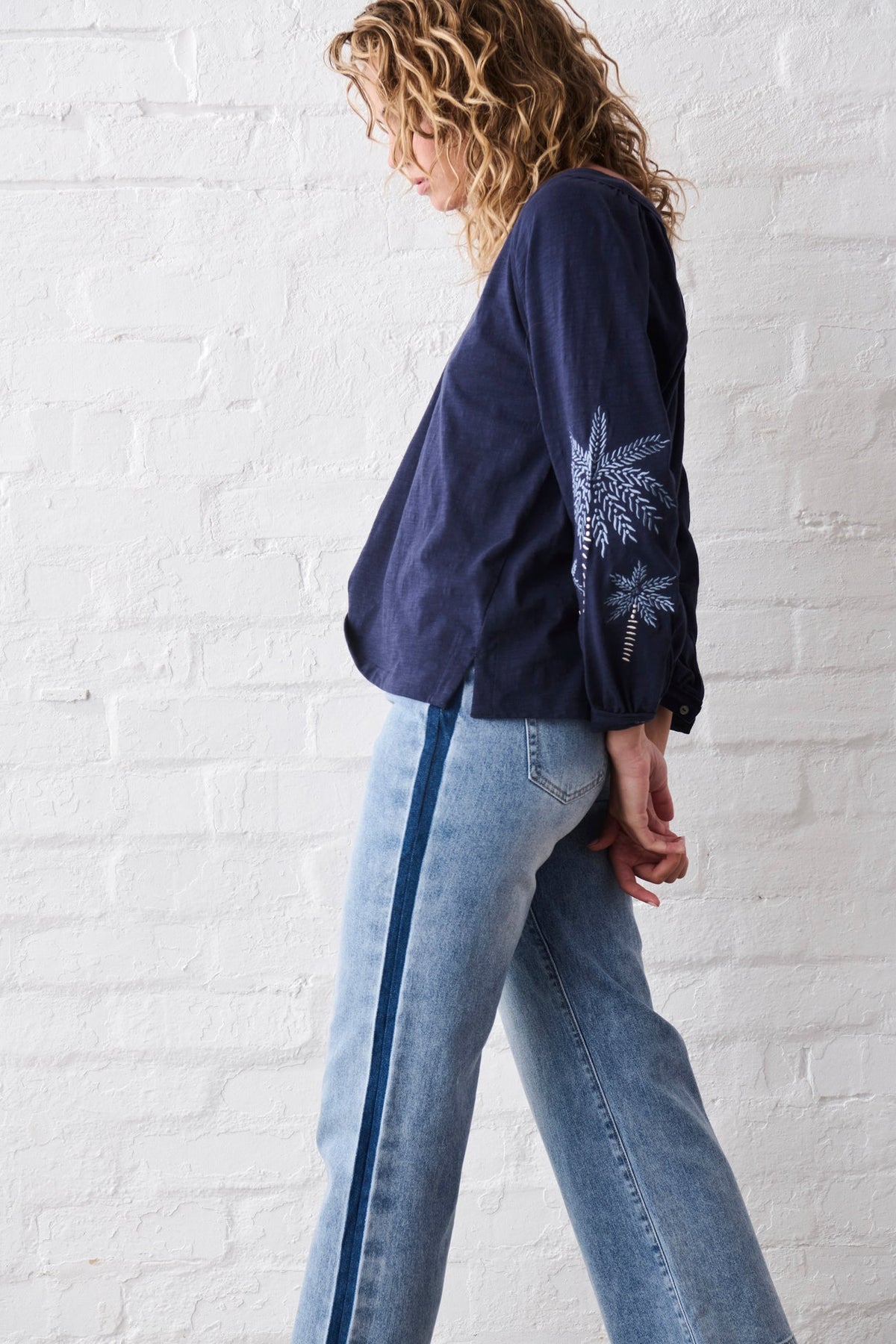 Kireina | Freya Jean | Side Panel | Waterfall