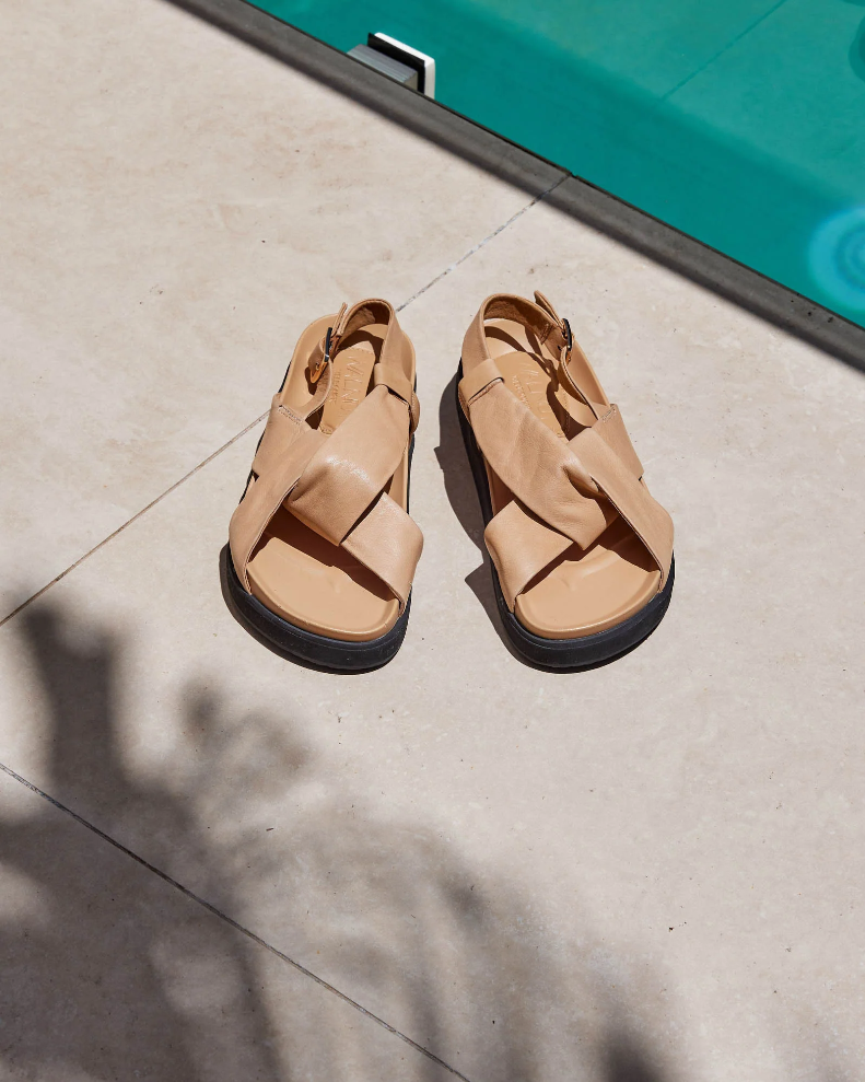 Walnut Melbourne | Mya Leather Sandal | Biscuit