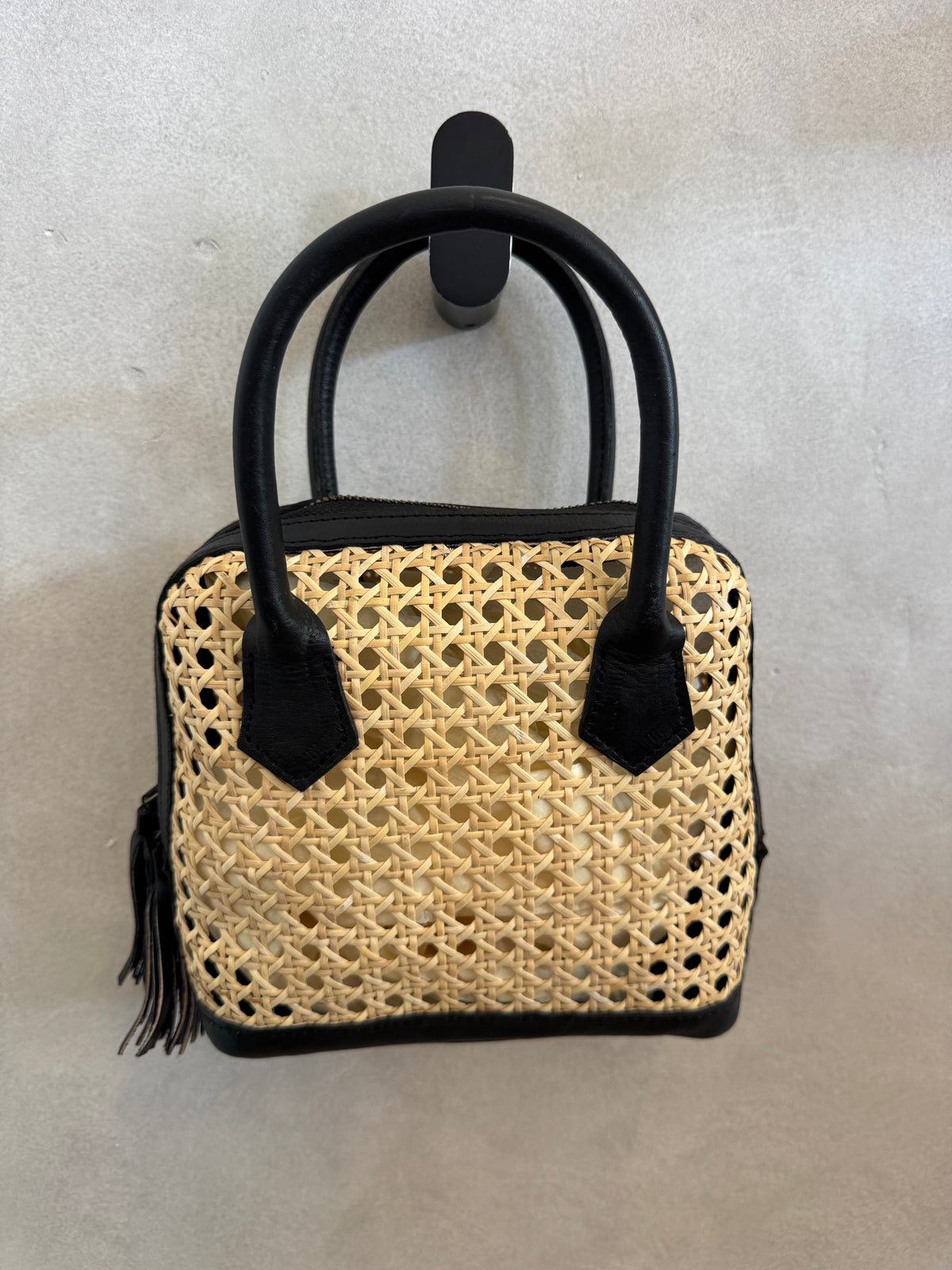 State Of Embrace | Bowling Bag | Onyx