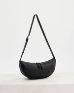 Juju & Co | Shasta Sling Bag | Black