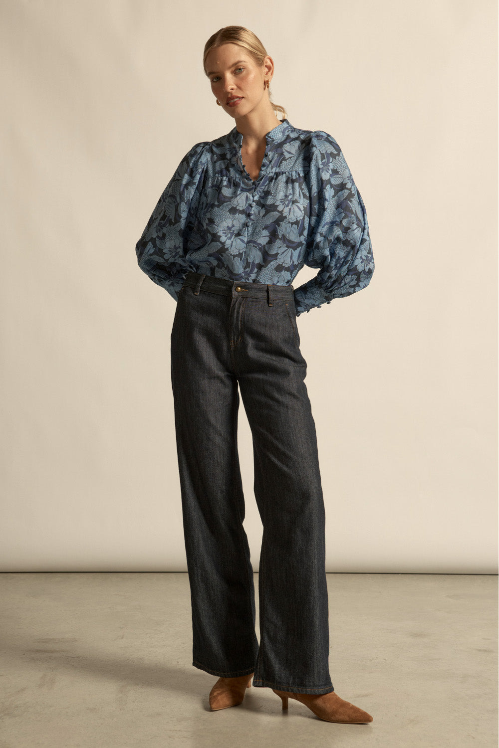 Zoe Kratzmann | Vista Top | Moonstone Garden