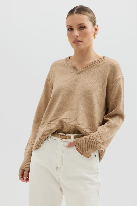 Iris & Wool | Chunky V Neck Sweater |Pale Toffee