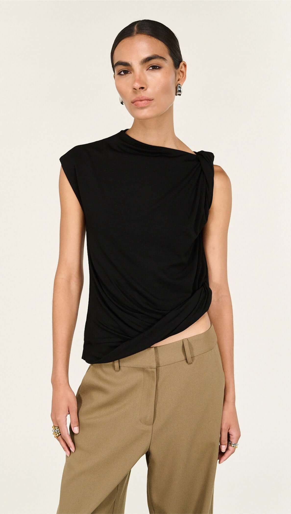 Staple The Label | Eva Twist Detail Top | Black