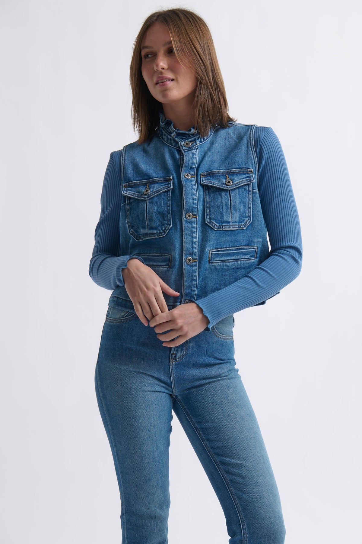 Kireina | Erica Vest | Dakota Wash