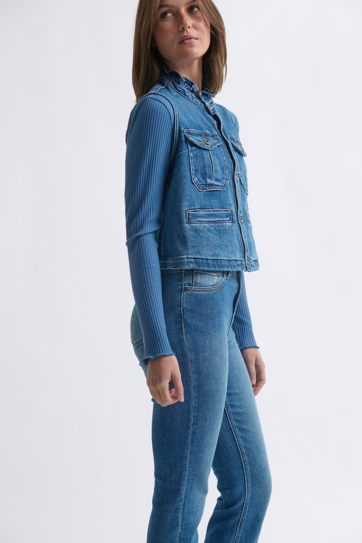 Kireina | Erica Vest | Dakota Wash