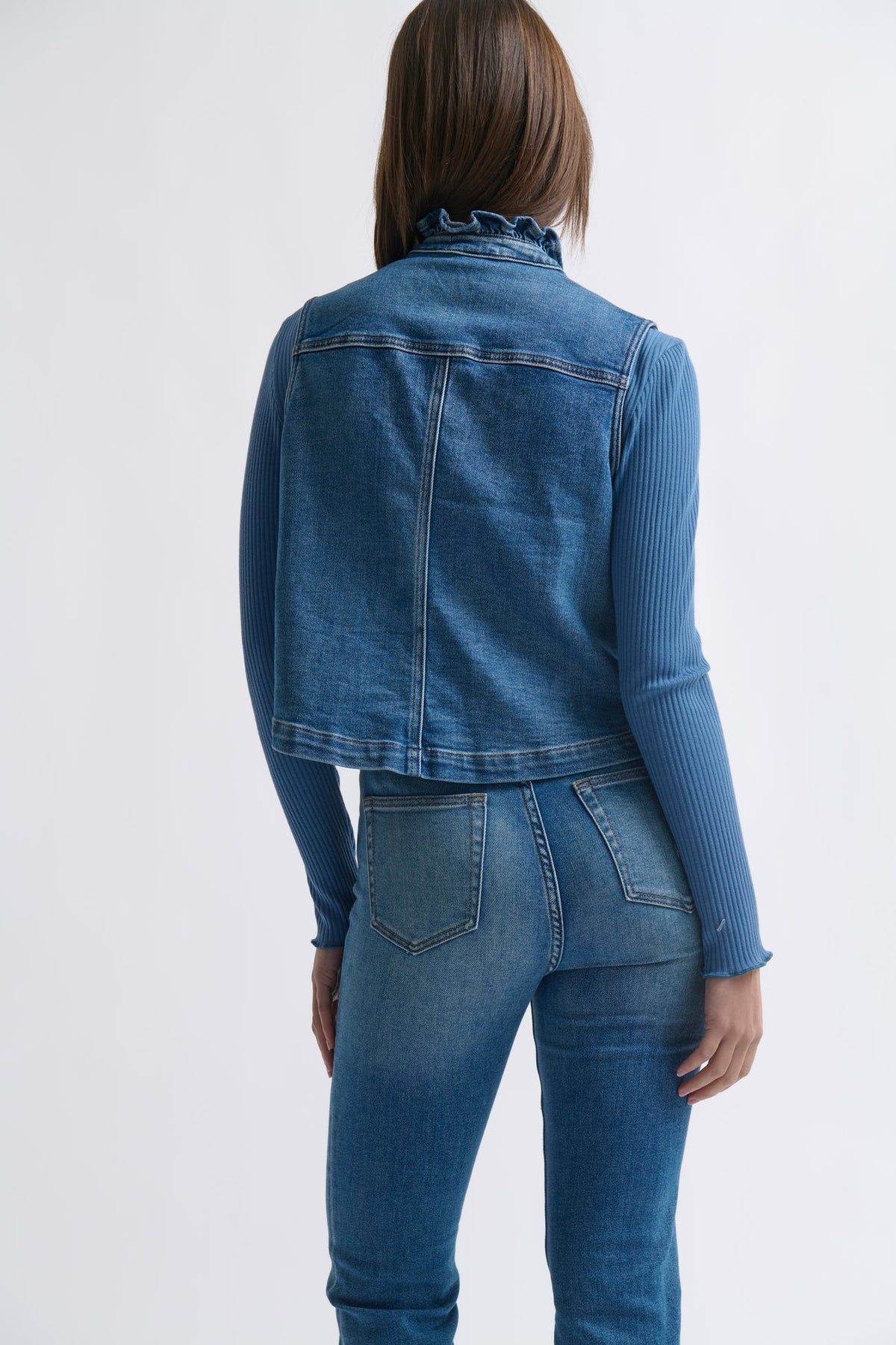 Kireina | Erica Vest | Dakota Wash