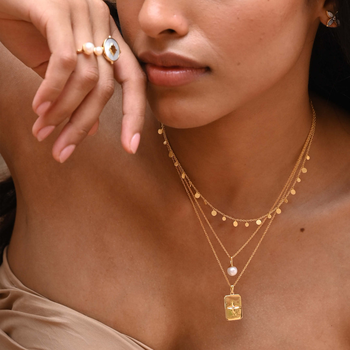 Murkani | Desert Flower | Pearl Necklace | Yellow Gold