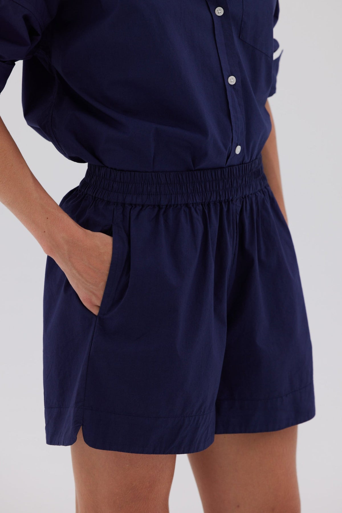 LMND | Chiara Shorts | Navy