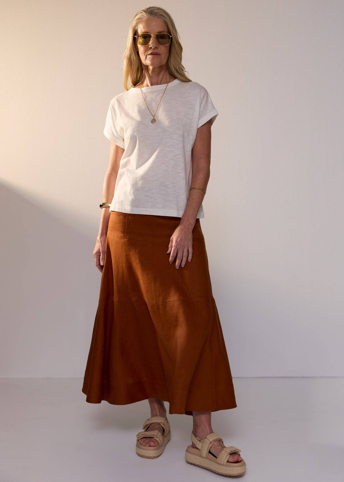 POL | Mast Tee | White