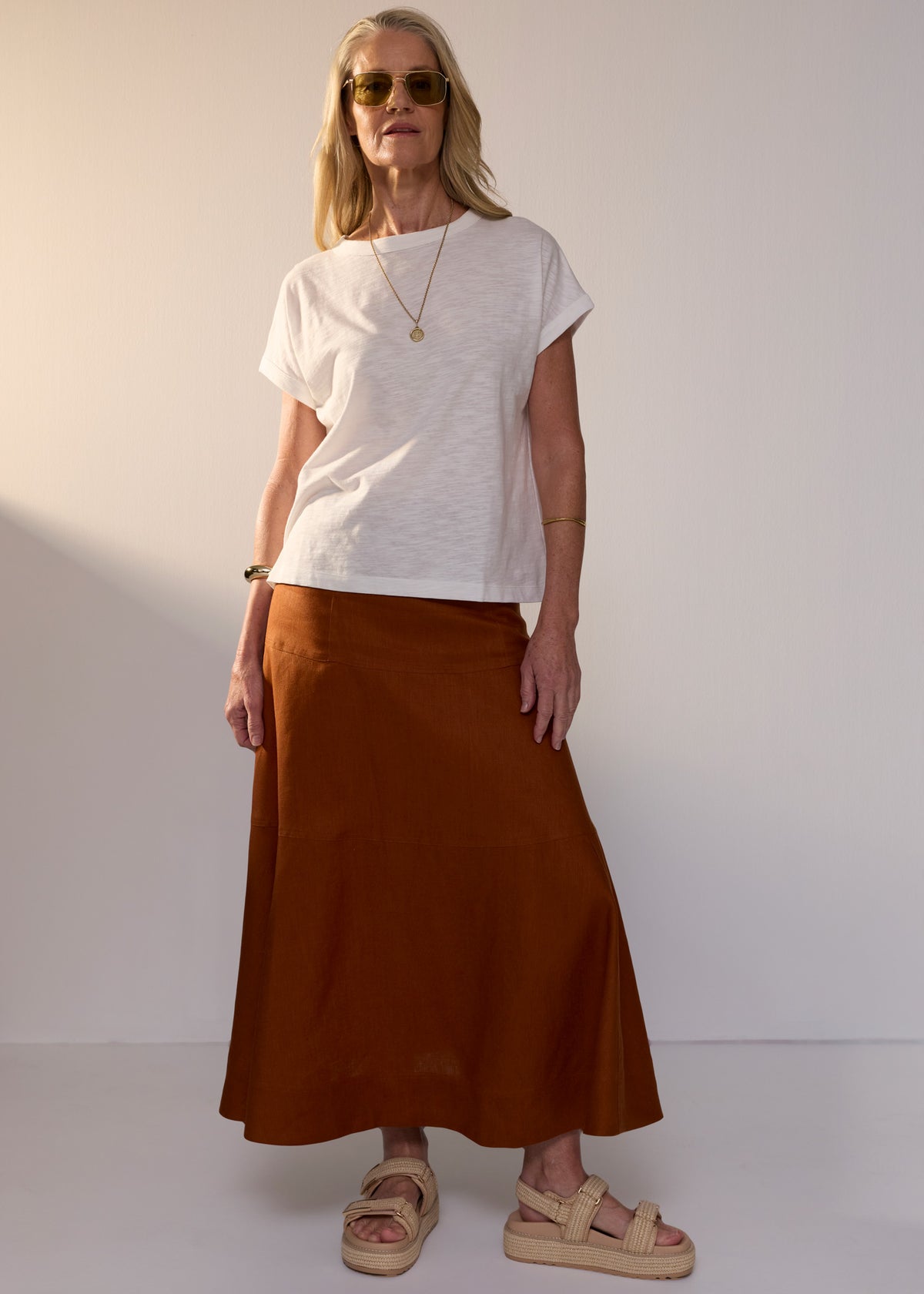 POL | Mast Tee | White