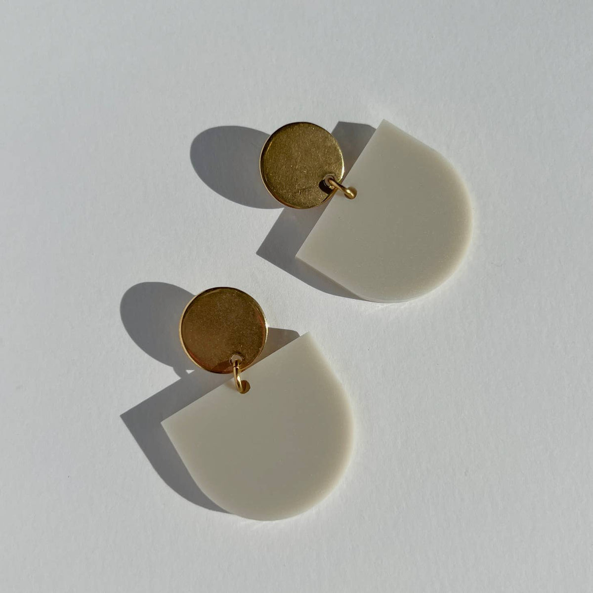 Maya Dangle Earrings - Ivory Beige