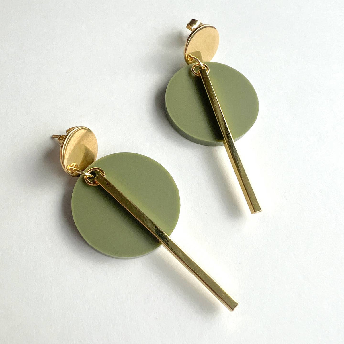 Kyra Olive And Gold Dangle Earrings